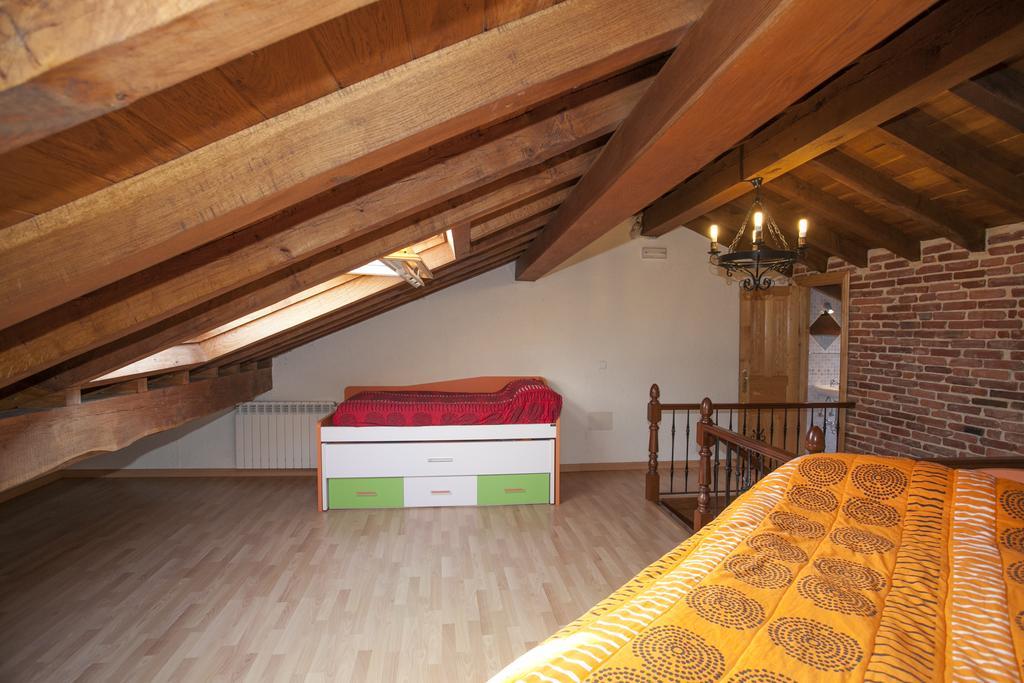 El Cabanon De Pimiango Pensionat Rum bild
