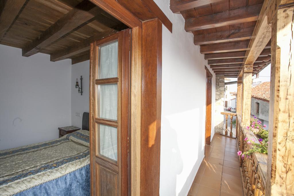 El Cabanon De Pimiango Pensionat Rum bild