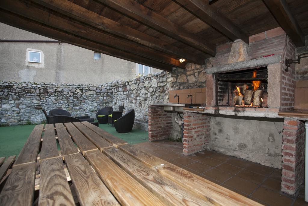 El Cabanon De Pimiango Pensionat Rum bild