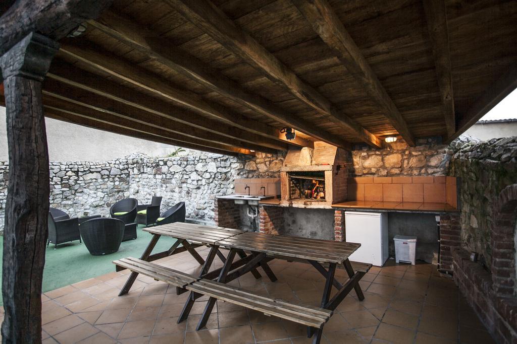 El Cabanon De Pimiango Pensionat Exteriör bild